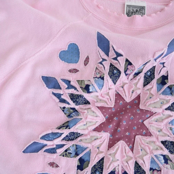 Vintage Hanes Pink With Cut Out Quilted Flower Design Crewneck Sweater XL - Picture 11 of 14